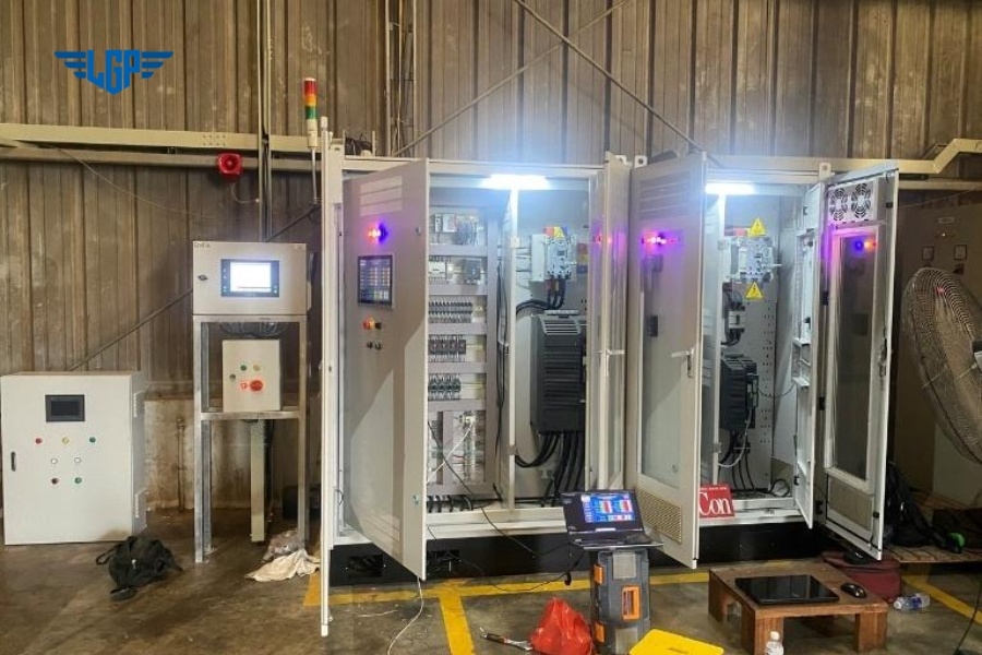 Tủ điều khiển hệ thống lọc bụi trung tâm của Lê Gia Phát