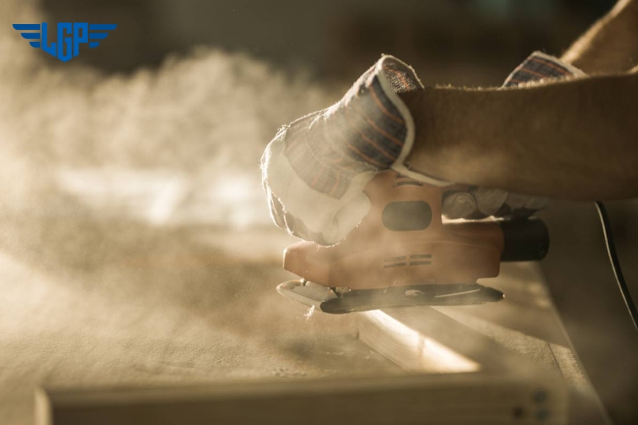 Bụi công nghiệp là hỗn hợp các hạt chất rắn phát sinh từ hoạt động sản xuất