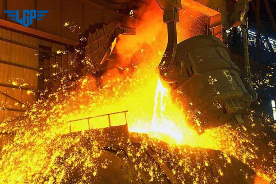 Bụi lò thép là hỗn hợp các hạt bụi siêu mịn phát sinh trong quá trình luyện thép ở nhiệt độ cao